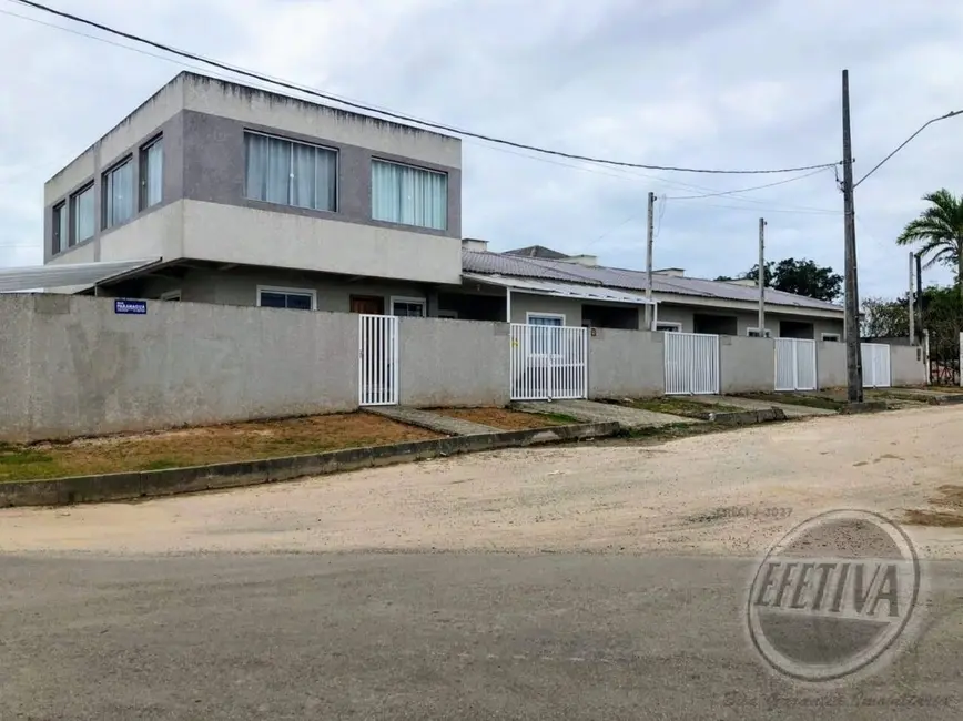 Casa com 2 quartos à venda, 72m2 em Guaratuba - PR - imagem 1 Foto 1 de Casa com 2 quartos à venda, 72m2 em Guaratuba - PR