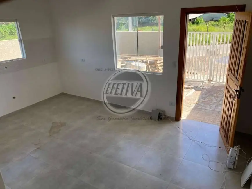 Foto 4 de Casa com 2 quartos à venda, 72m2 em Guaratuba - PR