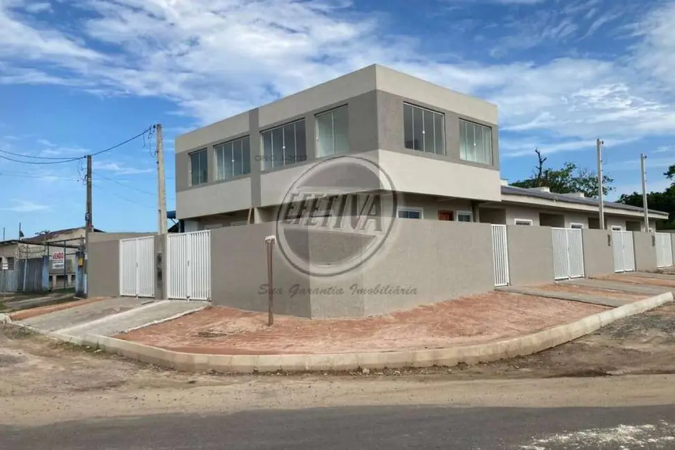 Foto 1 de Casa com 2 quartos à venda, 72m2 em Guaratuba - PR