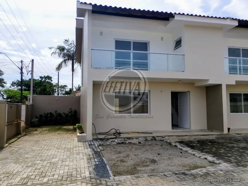 Foto 2 de Casa com 3 quartos à venda, 128m2 em Guaratuba - PR