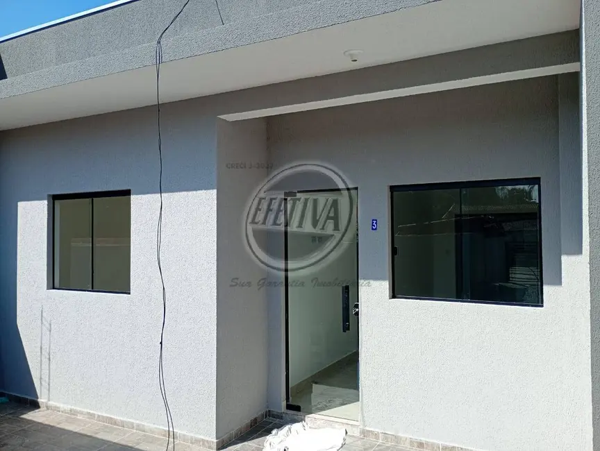 Foto 1 de Casa com 2 quartos à venda, 52m2 em Matinhos - PR
