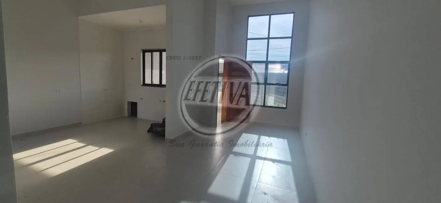 Foto 2 de Casa com 3 quartos à venda, 100m2 em Guaratuba - PR