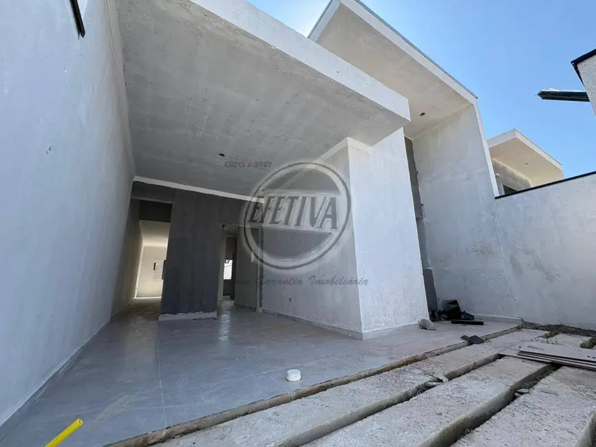 Foto 1 de Casa com 2 quartos à venda, 78m2 em Matinhos - PR