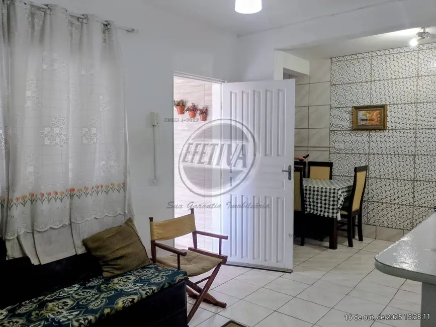 Foto 5 de Casa com 2 quartos à venda, 50m2 em Guaratuba - PR