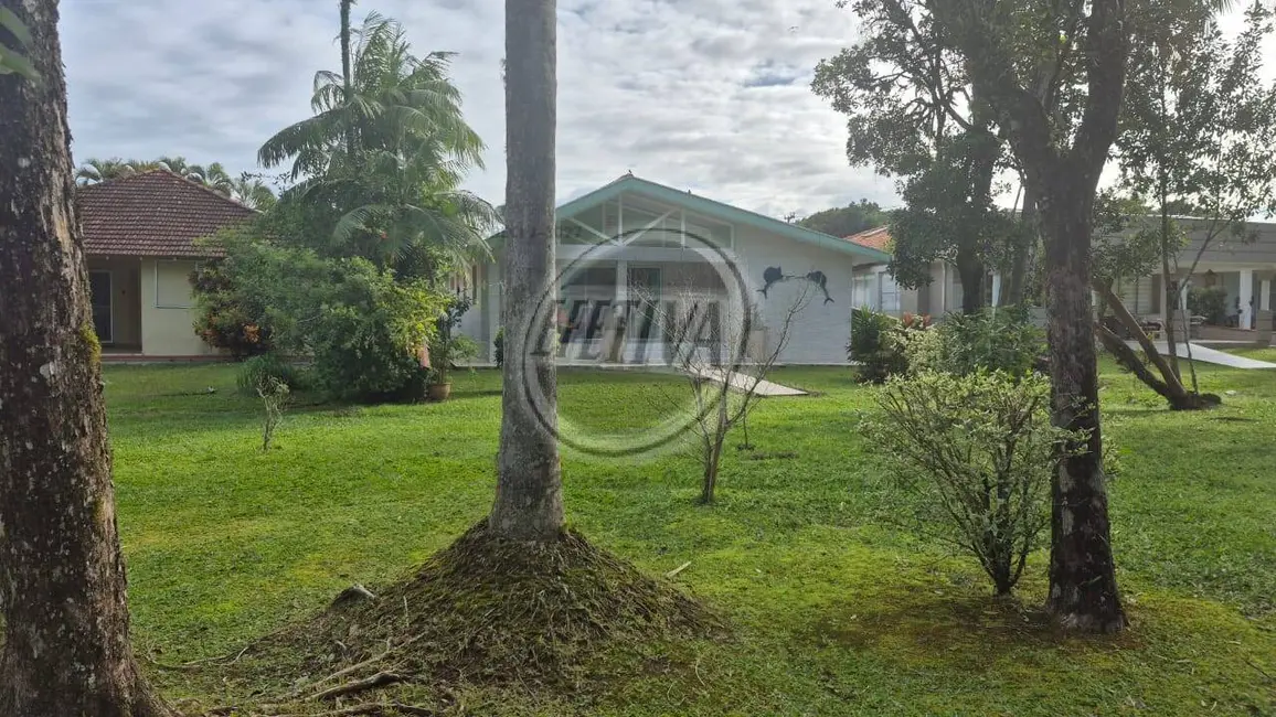 Foto 5 de Casa com 4 quartos à venda, 199m2 em Guaratuba - PR