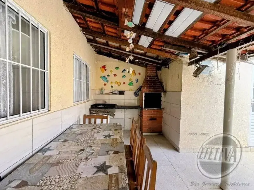 Casa com 2 quartos à venda, 53m2 em Matinhos - PR - imagem 6 Foto 6 de Casa com 2 quartos à venda, 53m2 em Matinhos - PR
