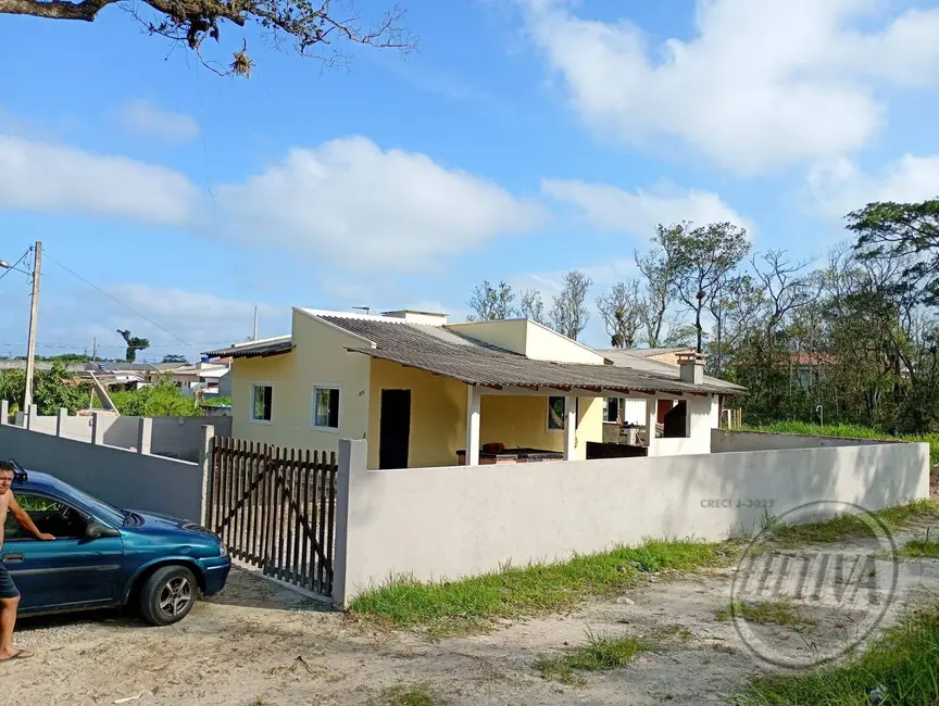 Foto 4 de Casa com 3 quartos à venda, 88m2 em Matinhos - PR