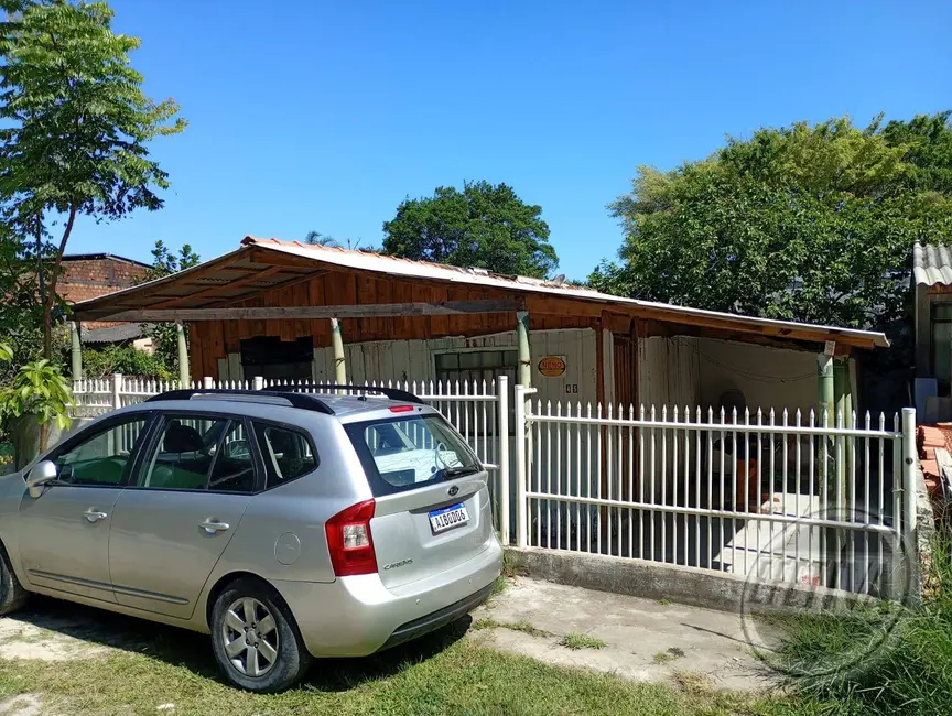Foto 9 de Casa com 2 quartos à venda, 60m2 em Matinhos - PR