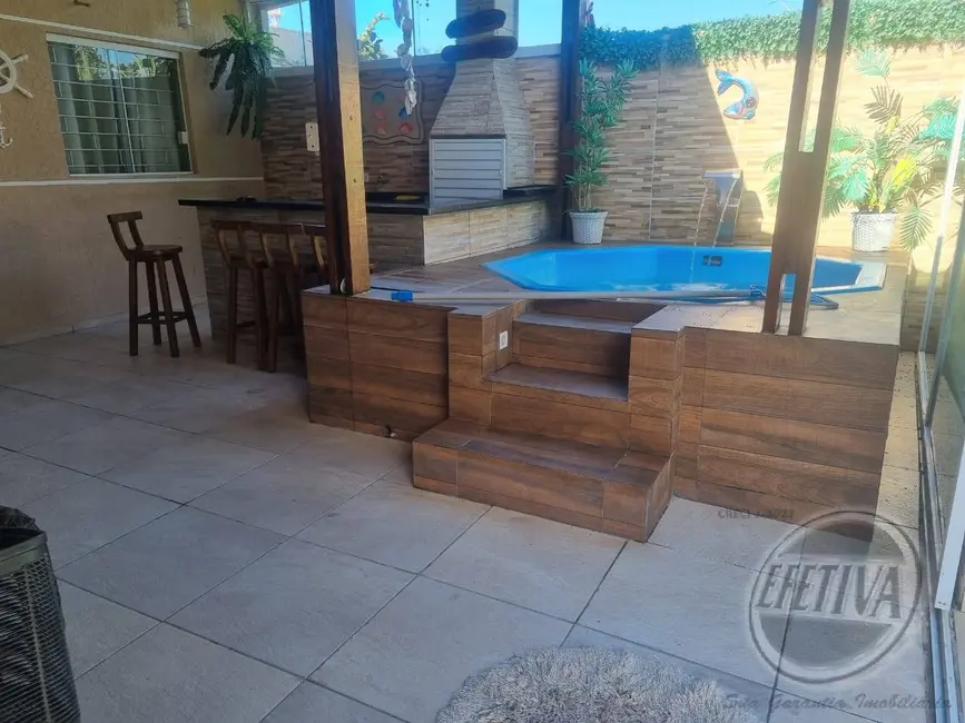 Foto 3 de Casa com 2 quartos à venda, 53m2 em Matinhos - PR