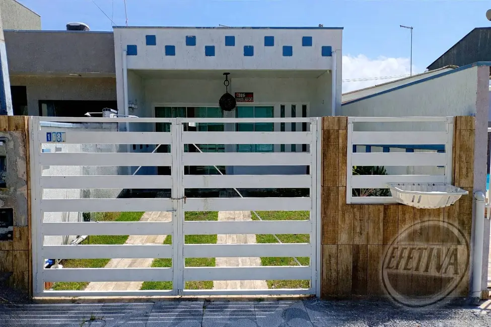 Foto 3 de Casa com 2 quartos à venda, 58m2 em Matinhos - PR