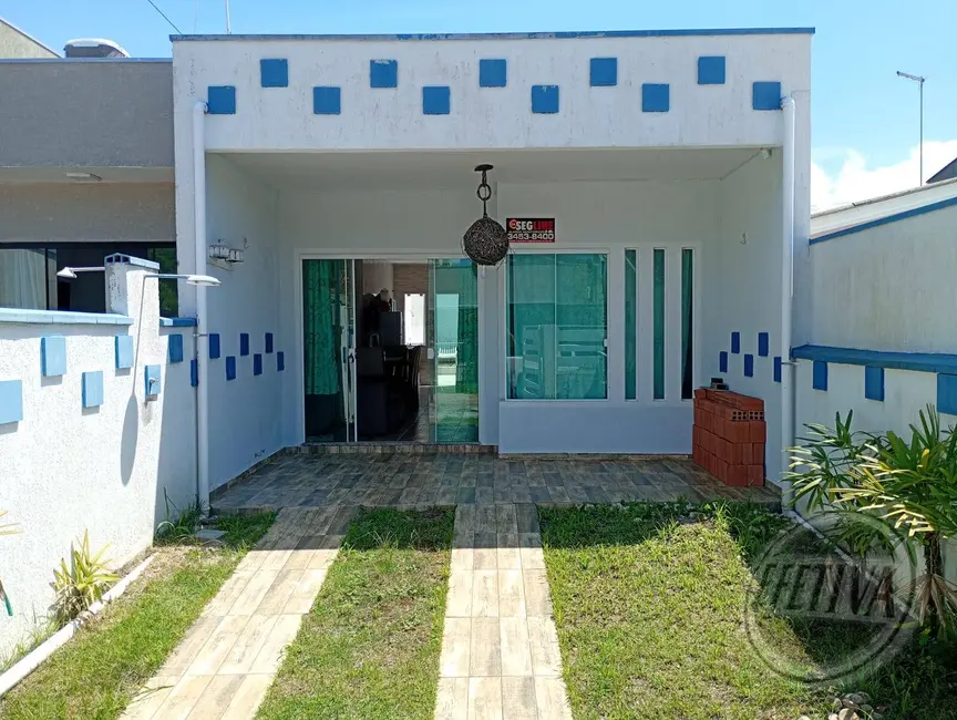 Foto 2 de Casa com 2 quartos à venda, 58m2 em Matinhos - PR