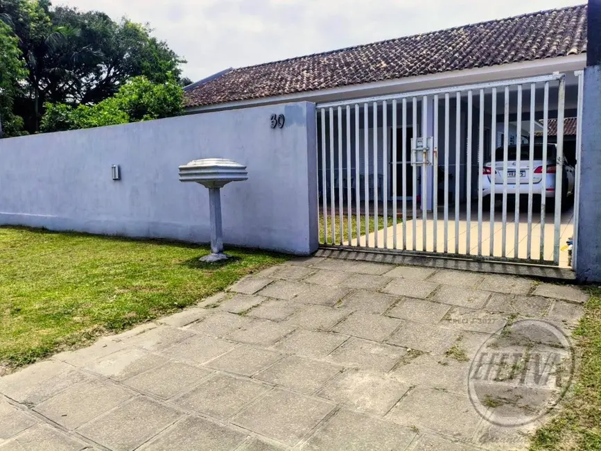 Foto 2 de Casa com 3 quartos à venda, 213m2 em Nereidas, Guaratuba - PR