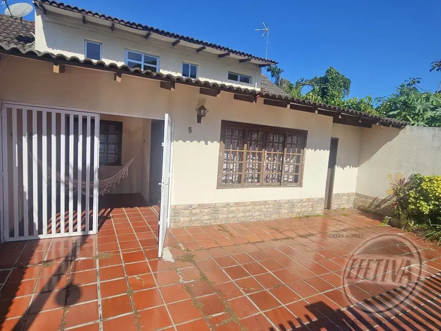 Casa com 4 quartos à venda, 173m2 em Guaratuba - PR - imagem 3 Foto 3 de Casa com 4 quartos à venda, 173m2 em Guaratuba - PR
