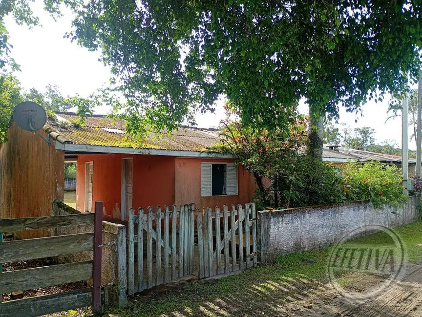 Casa com 3 quartos à venda, 90m2 em Matinhos - PR - imagem 1 Foto 1 de Casa com 3 quartos à venda, 90m2 em Matinhos - PR