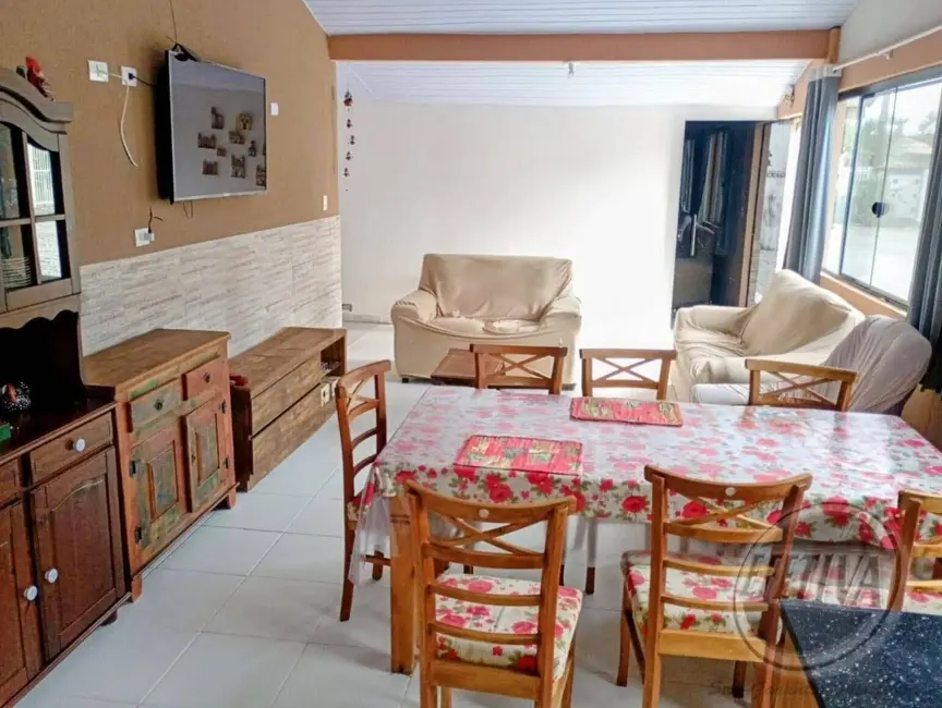 Foto 3 de Casa com 4 quartos à venda, 130m2 em Matinhos - PR