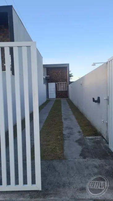 Casa com 2 quartos à venda, 58m2 em Matinhos - PR - imagem 2 Foto 2 de Casa com 2 quartos à venda, 58m2 em Matinhos - PR