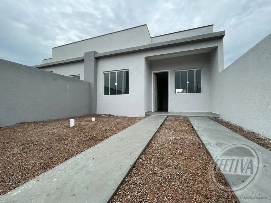 Foto 2 de Casa com 2 quartos à venda, 168m2 em Guaratuba - PR