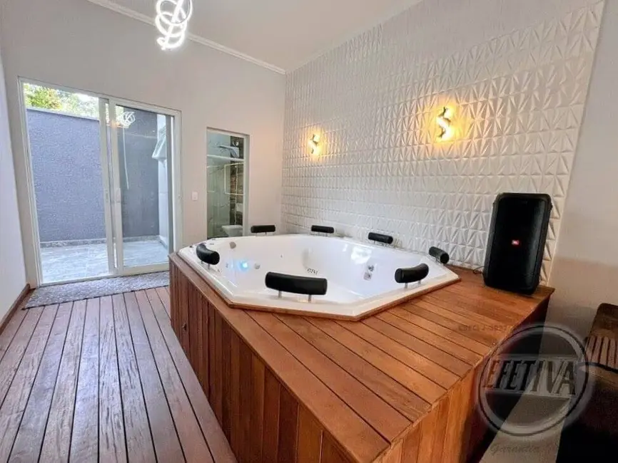 Casa com 3 quartos à venda, 196m2 em Guaraguaçu, Pontal Do Parana - PR - imagem 8 Foto 8 de Casa com 3 quartos à venda, 196m2 em Guaraguaçu, Pontal Do Parana - PR