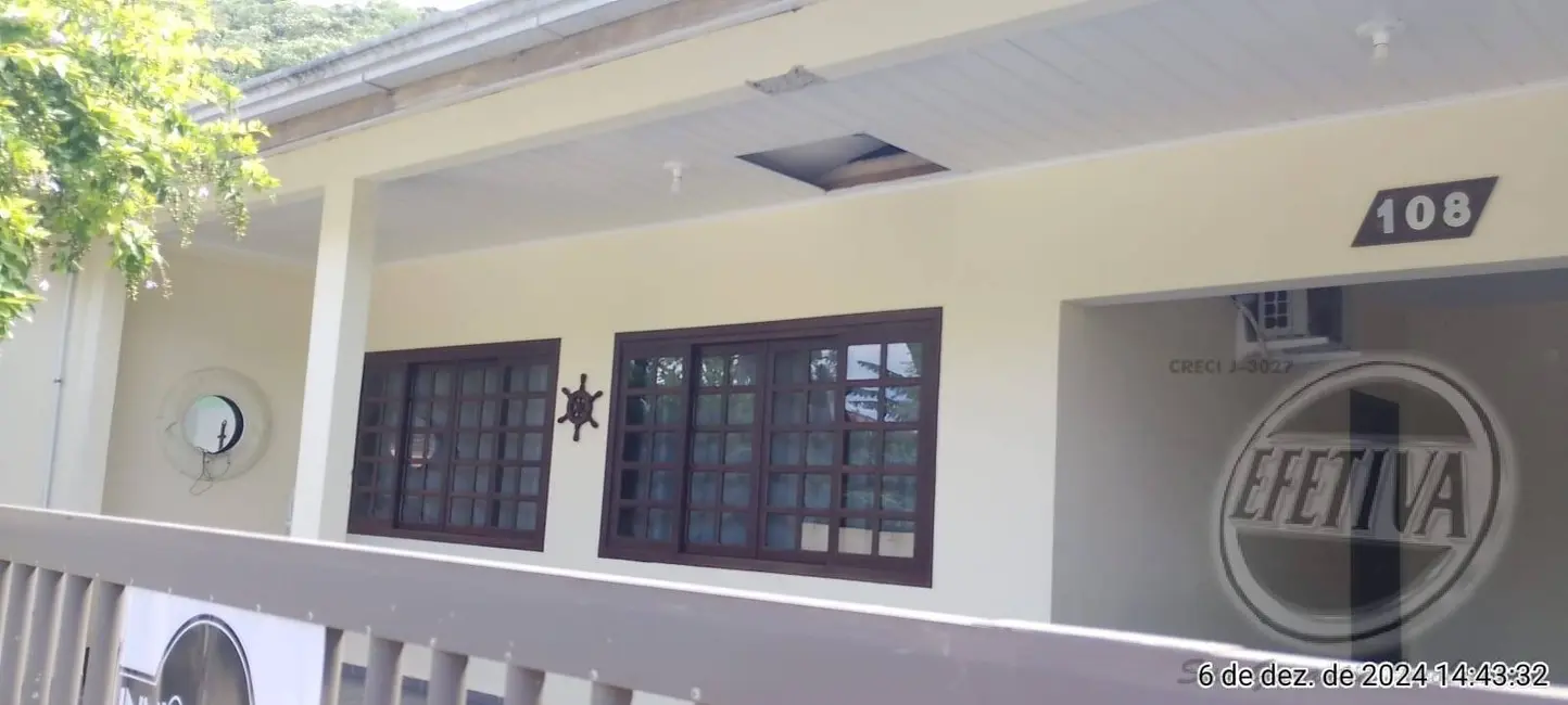 Foto 3 de Casa com 3 quartos à venda, 100m2 em Guaratuba - PR