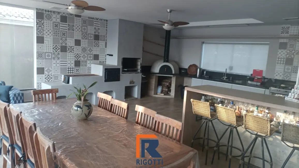 Foto 1 de Casa com 5 quartos à venda, 360m2 em Sao Jose Dos Campos - SP