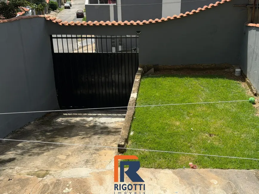 Foto 2 de Casa com 3 quartos para alugar, 128m2 em Lavras - MG