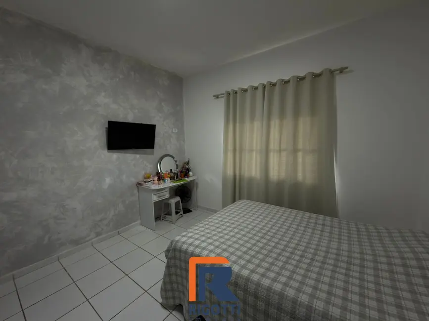 Foto 4 de Casa com 3 quartos para alugar, 128m2 em Lavras - MG