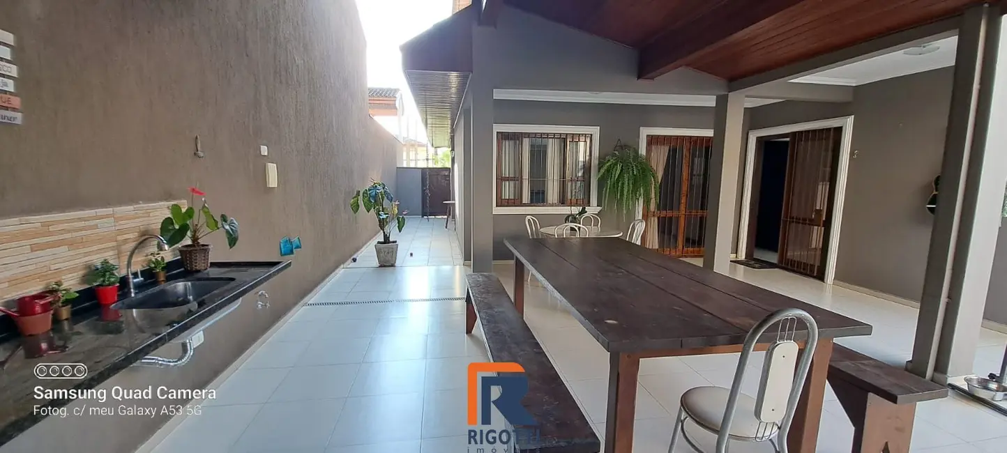 Foto 1 de Casa de Condomínio com 4 quartos à venda, 207m2 em Sao Jose Dos Campos - SP