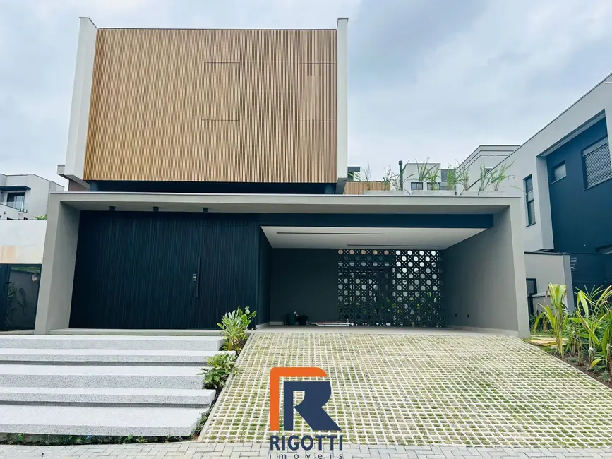 Foto 1 de Casa de Condomínio com 4 quartos à venda, 390m2 em Sao Jose Dos Campos - SP