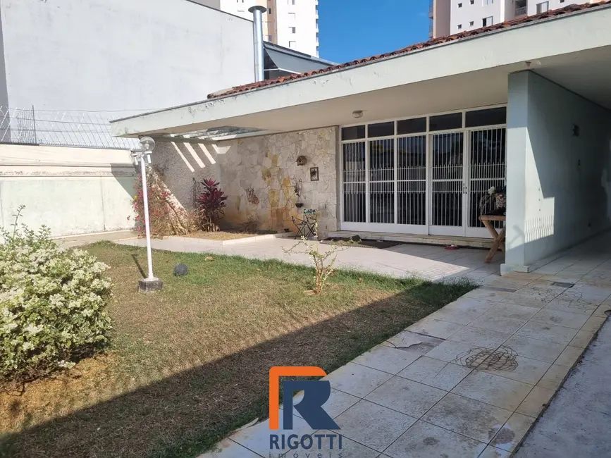 Foto 1 de Casa com 4 quartos à venda, 300m2 em Sao Jose Dos Campos - SP