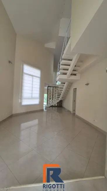 Casa de Condomínio com 3 quartos para alugar, 288m2 em Sao Jose Dos Campos - SP - imagem 1 Foto 1 de Casa de Condomínio com 3 quartos para alugar, 288m2 em Sao Jose Dos Campos - SP