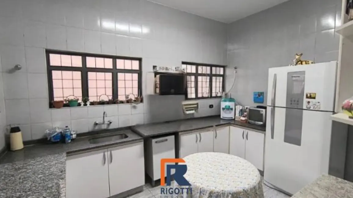 Foto 8 de Casa com 4 quartos à venda, 355m2 em Sao Jose Dos Campos - SP