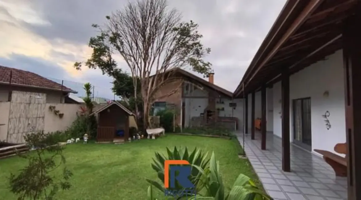 Foto 3 de Casa com 4 quartos à venda, 355m2 em Sao Jose Dos Campos - SP