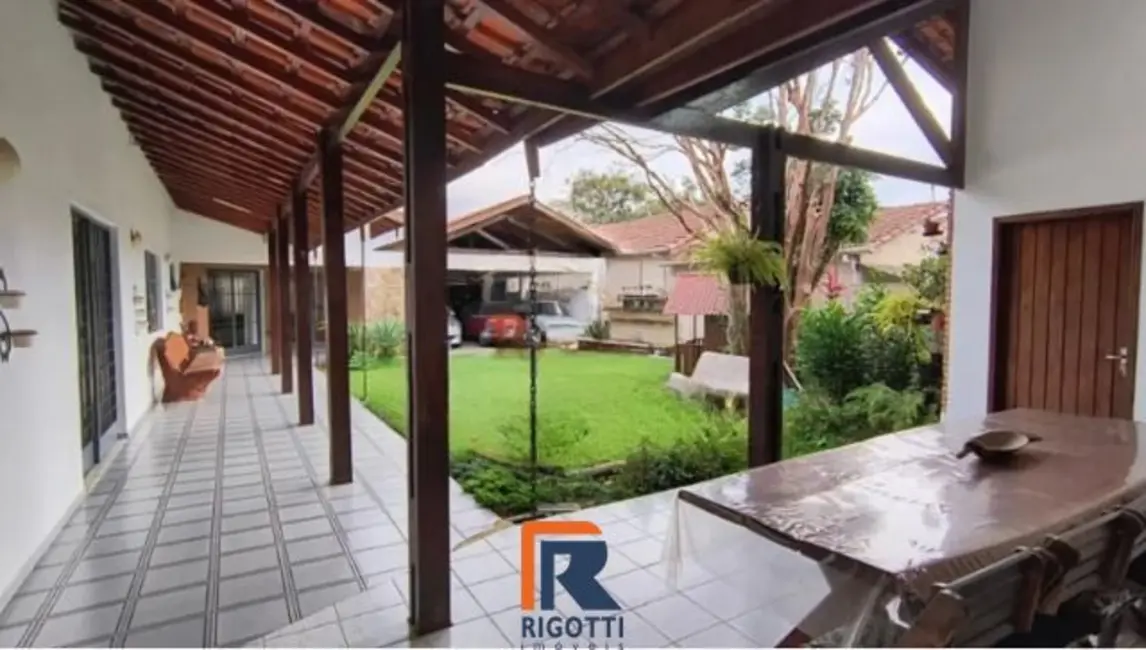 Foto 2 de Casa com 4 quartos à venda, 355m2 em Sao Jose Dos Campos - SP