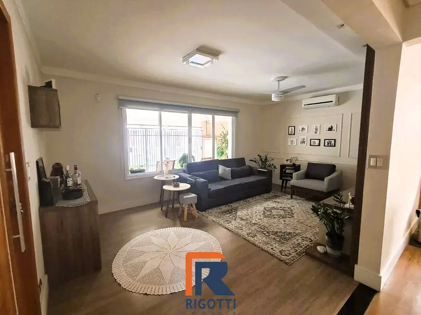 Foto 1 de Casa com 3 quartos à venda, 130m2 em Sao Jose Dos Campos - SP