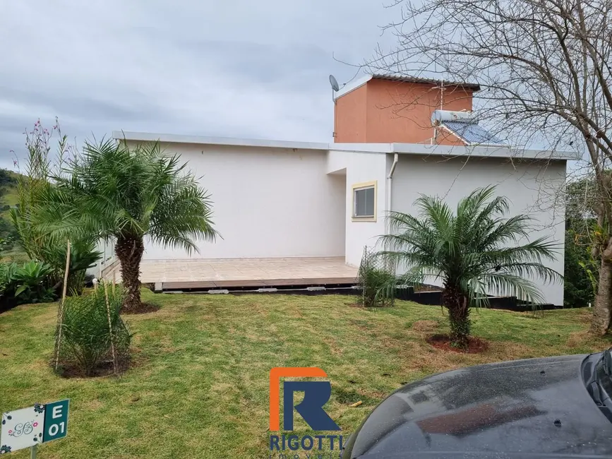 Foto 2 de Casa de Condomínio com 2 quartos para alugar, 250m2 em Jambeiro - SP
