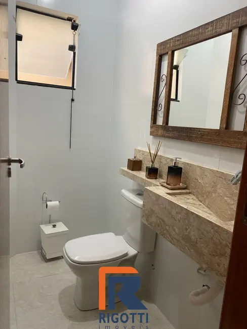 Foto 2 de Casa com 3 quartos à venda, 165m2 em Sao Jose Dos Campos - SP