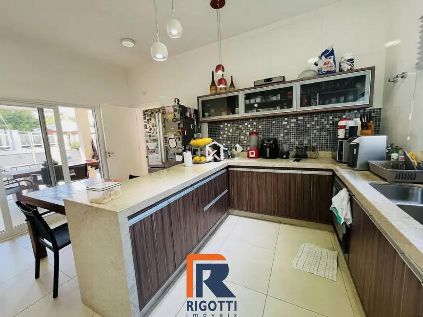 Foto 7 de Casa de Condomínio com 4 quartos à venda, 320m2 em Sao Jose Dos Campos - SP