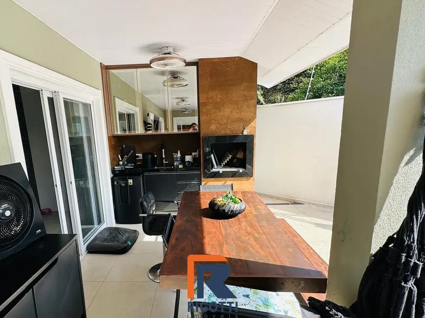 Foto 9 de Casa de Condomínio com 4 quartos à venda, 320m2 em Sao Jose Dos Campos - SP