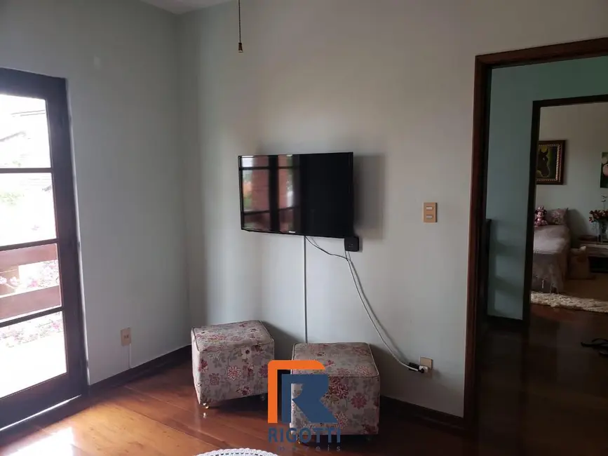 Foto 9 de Casa com 4 quartos à venda, 345m2 em Sao Jose Dos Campos - SP