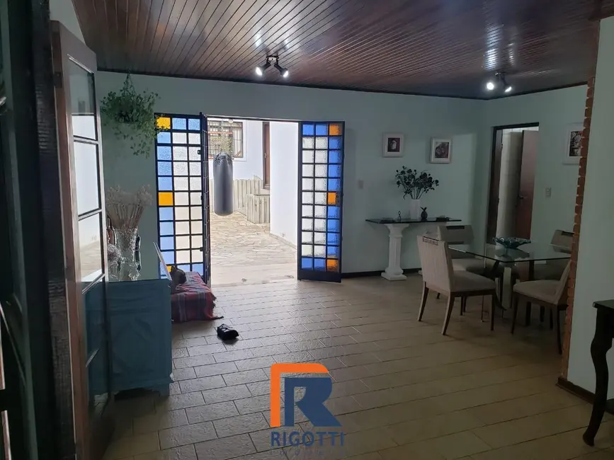 Foto 2 de Casa com 4 quartos à venda, 345m2 em Sao Jose Dos Campos - SP