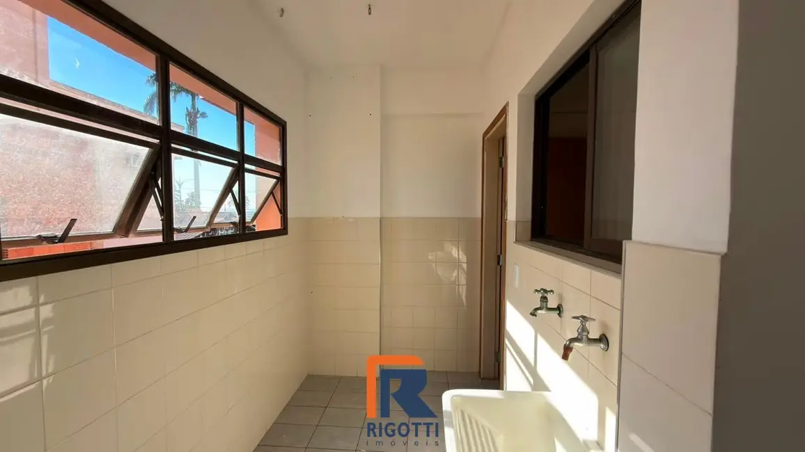 Foto 9 de Apartamento com 3 quartos à venda, 100m2 em Indaiá, Caraguatatuba - SP