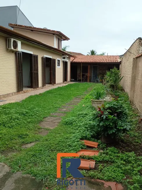 Casa com 3 quartos à venda, 141m2 em Praia das Palmeiras, Caraguatatuba - SP - imagem 1 Foto 1 de Casa com 3 quartos à venda, 141m2 em Praia das Palmeiras, Caraguatatuba - SP