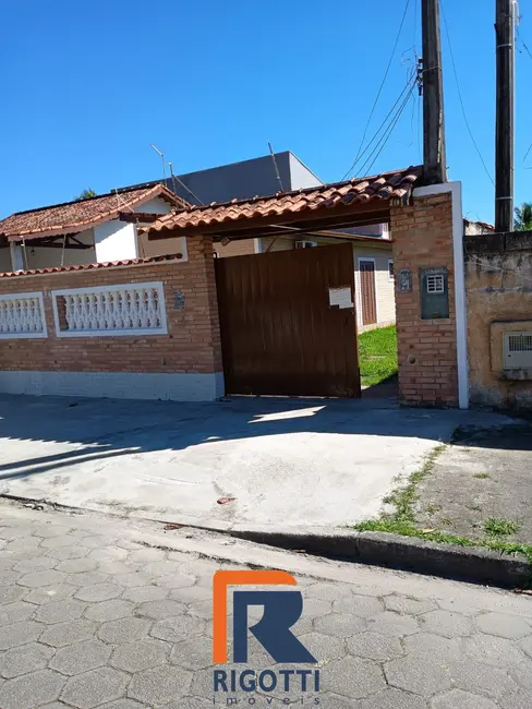 Casa com 3 quartos à venda, 141m2 em Praia das Palmeiras, Caraguatatuba - SP - imagem 2 Foto 2 de Casa com 3 quartos à venda, 141m2 em Praia das Palmeiras, Caraguatatuba - SP