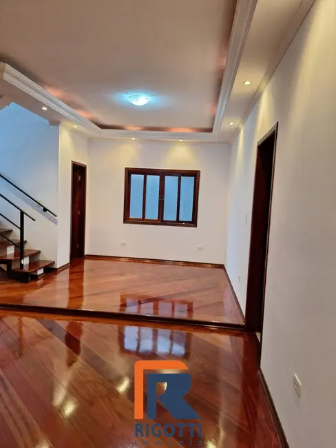 Casa de Condomínio com 3 quartos à venda, 256m2 em Sao Jose Dos Campos - SP - imagem 2 Foto 2 de Casa de Condomínio com 3 quartos à venda, 256m2 em Sao Jose Dos Campos - SP