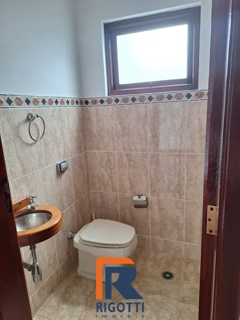Casa de Condomínio com 3 quartos à venda, 256m2 em Sao Jose Dos Campos - SP - imagem 4 Foto 4 de Casa de Condomínio com 3 quartos à venda, 256m2 em Sao Jose Dos Campos - SP