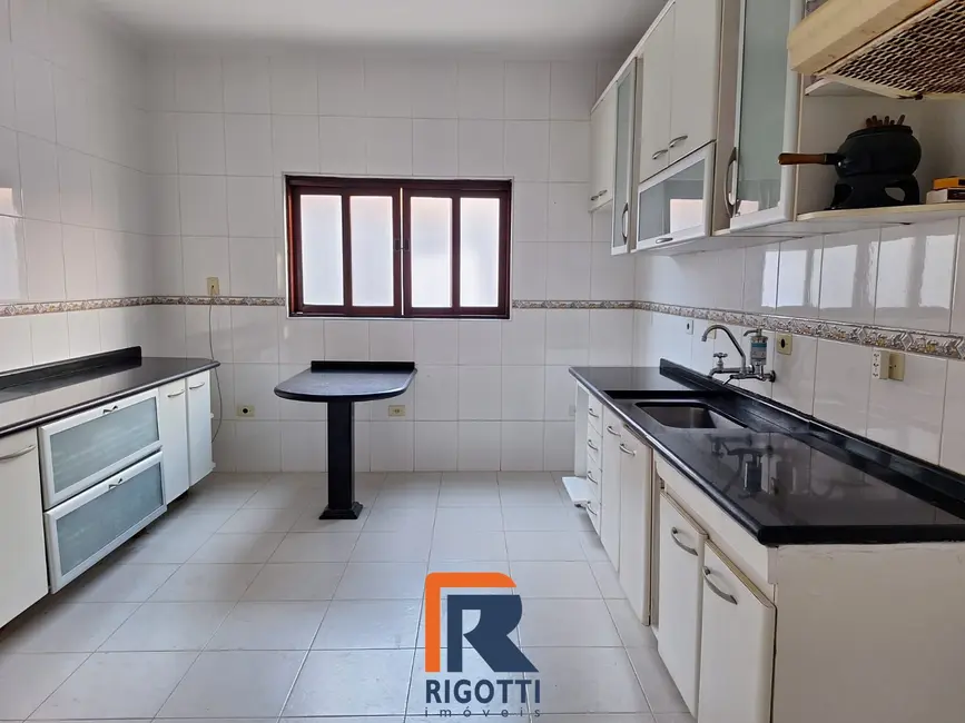Casa de Condomínio com 3 quartos à venda, 256m2 em Sao Jose Dos Campos - SP - imagem 5 Foto 5 de Casa de Condomínio com 3 quartos à venda, 256m2 em Sao Jose Dos Campos - SP