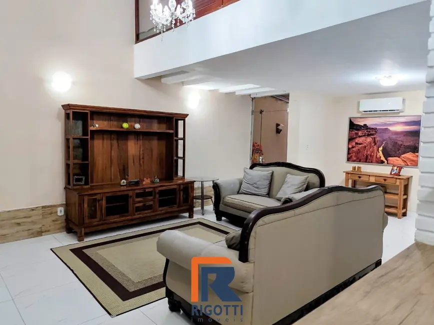 Foto 8 de Casa com 4 quartos à venda, 190m2 em Indaiá, Caraguatatuba - SP