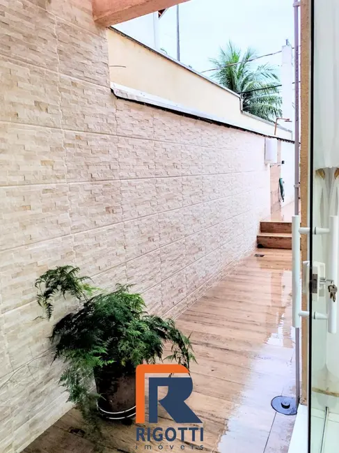 Foto 6 de Casa com 4 quartos à venda, 190m2 em Indaiá, Caraguatatuba - SP