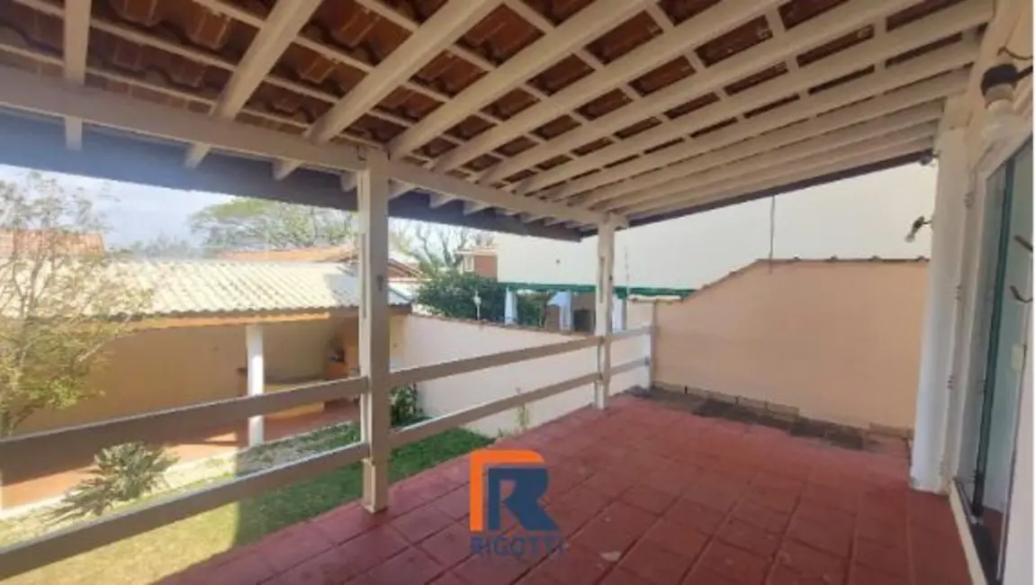 Casa com 3 quartos à venda, 374m2 em Sao Jose Dos Campos - SP - imagem 3 Foto 3 de Casa com 3 quartos à venda, 374m2 em Sao Jose Dos Campos - SP