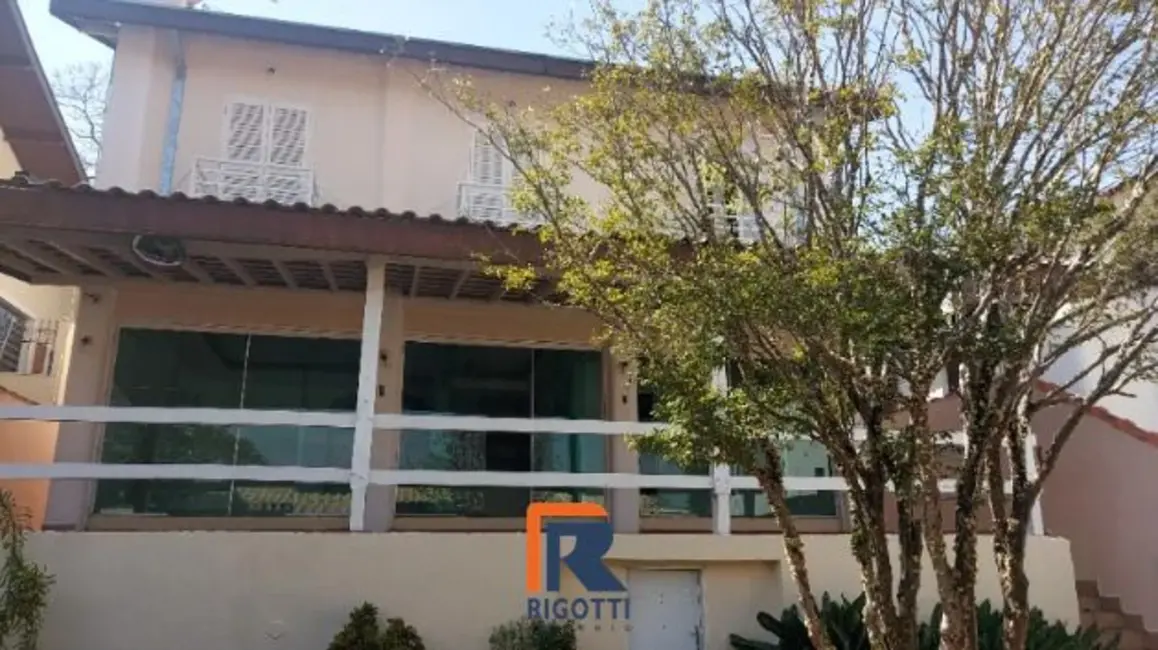 Casa com 3 quartos à venda, 374m2 em Sao Jose Dos Campos - SP - imagem 6 Foto 6 de Casa com 3 quartos à venda, 374m2 em Sao Jose Dos Campos - SP